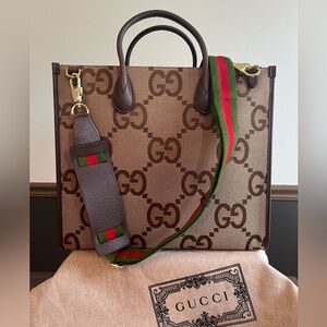 LIKE NEW! Jumbo GG Gucci Tote